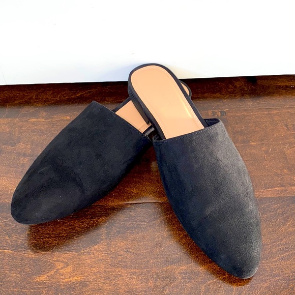 Old Navy Faux Suede Mules - Picture 3 of 6